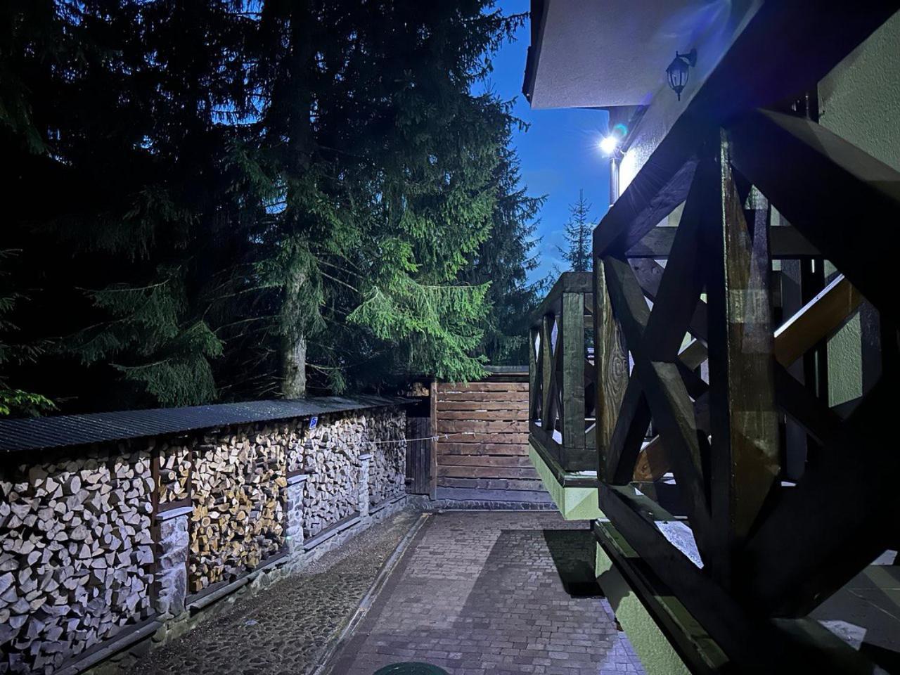 Alpiyskiy Yablunytsya Bagian luar foto