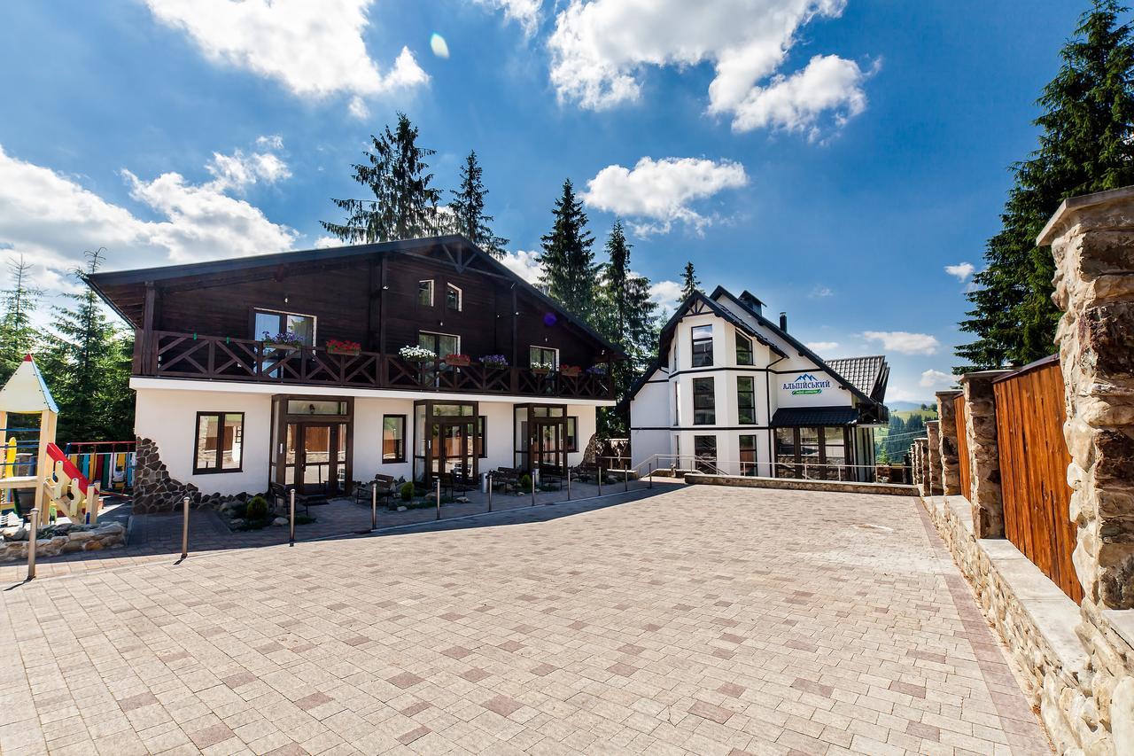 Alpiyskiy Yablunytsya Bagian luar foto
