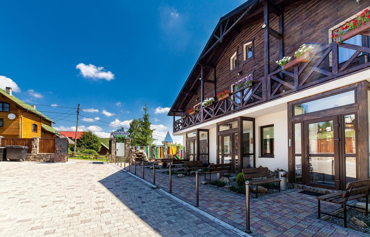 Alpiyskiy Yablunytsya Bagian luar foto